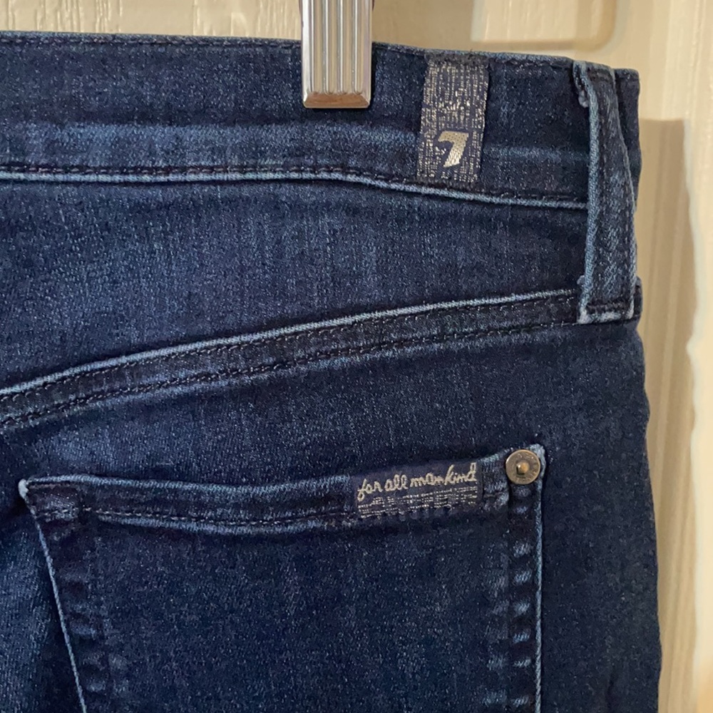 7 For all mankind distressed crop Jean